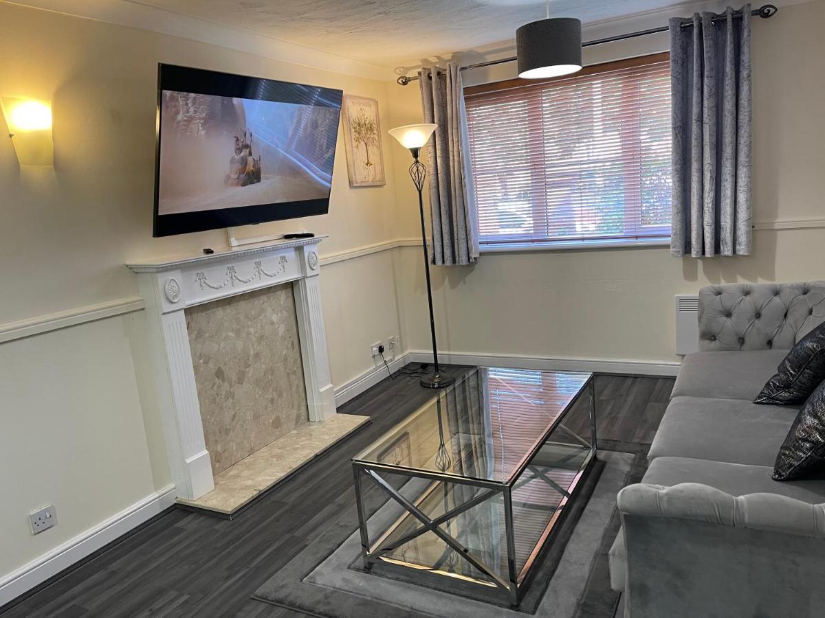 Apartment The Regency Entire 1 Bedroom Flat Accomodation *